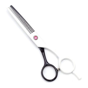 Kit de tijeras de peluquero de 7 piezas, maquinilla de afeitar de peluquero personalizada y cizalla de corte de adelgazamiento, juegos de tijeras de acero alemán de 5,5" - Product Image 3