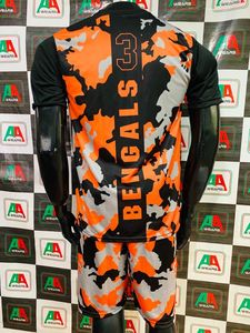 Personalizado 2026 uniforme de fútbol barato venta sublimación media manga Logo calcetines número jugador barato buena calidad OEM Jersey pantalones cortos - Product Image 3