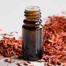 Vente en gros d'huile de bois de santal 100% pure de haute qualité Fabricant d'huile de bois de santal 100% pure et naturelle Meilleure huile de bois de santal en INDE - Product Image 6