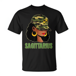 T-Shirt Mimetica Regina del Sagittario Nera da Donna con Cappellino con Segno Zodiacale Promozionale T-Shirt Capricorno - Product Image 2