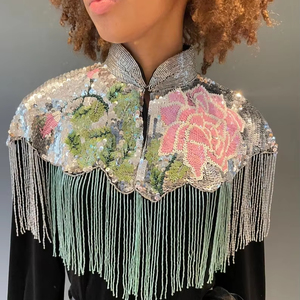 Cape Burlesque élégante avec des paillettes de brins perlés Belle silhouette droite Attache le cou Enveloppe de fête pour les occasions de club - Product Image 1