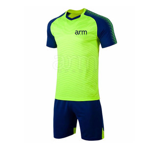 Uniforme de football de couleur personnalisée de haute qualité 100% uniforme de football en polyester à vendre - Product Image 2