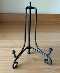 Support de carte moderne accessoire de bureau élégant idéal pour les cartes de visite, les étiquettes de lieu d'événement ou l'affichage de notes quotidiennes - Product Image 1