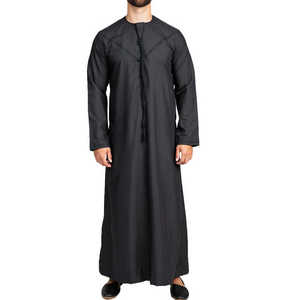 Noir teint O cou hommes Thobes Polyester vêtements islamiques musulman arabe hommes Thobes personnalisé brillant Polyester gland vers le haut élégant Thobe - Product Image 1