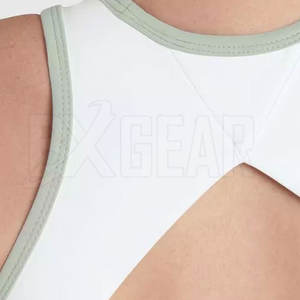 Soutien-gorge de sport flexible et durable conçu pour offrir un confort maximal avec une technologie d'évacuation de l'humidité parfaite pour le yoga - Product Image 6