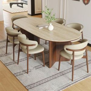Mesa de comedor de madera de teca natural con textura rica y superficie resistente a la intemperie para uso en interiores y exteriores - Product Image 4