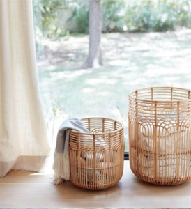 Cesta tejida a mano amarilla y natural con un patrón geométrico, con una tapa extraíble, disponible a precios al por mayor. - Product Image 3