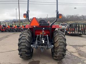Tracteur à roues d'occasion MASSEY FERGUSON 2860M 2024, 55 CV, avec moteur, pompe à engrenages, boîte de vitesses et roulement pour vidéo - Product Image 6