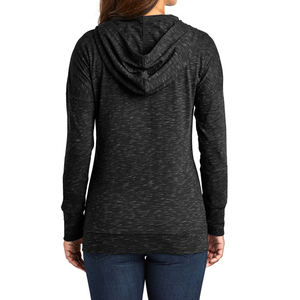 Vente en gros de sweats à capuche confortables pour femmes respirants à séchage rapide personnalisés de couleur unie pour femmes - Product Image 6