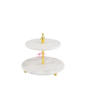 ชุดขาตั้งสำหรับวางกลางโต๊ะสำหรับตกแต่งงานแต่งงานทำจากโลหะสีทอง - Product Image 4