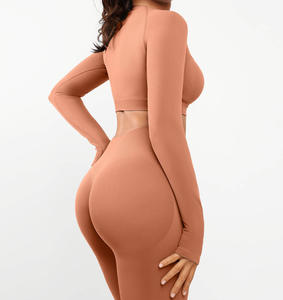 Customized Two Piece <b>Sexy</b> Long Sleeved Seamless Sports Yoga Jumpsuit Slim Fit <b>Tight</b> Hip Lift Quick Dry Yoga Set For Ladies - Product Image 4