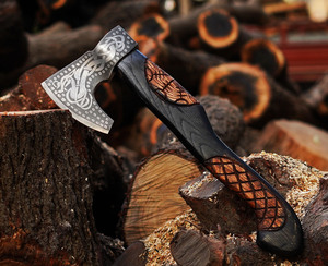 Hache d'extérieur à barbe fonctionnelle en acier à haute teneur en carbone forgée à la main manche en bois hache Viking Tomahawk faite à la main - Product Image 3