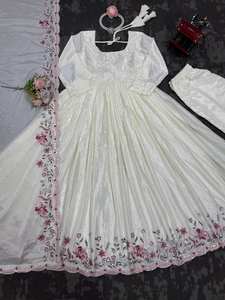 Nouvelle série de qualité, salwar kameez en soie chinon gaufrée, style de fête, séchage rapide, beau design, toutes saisons - Product Image 4