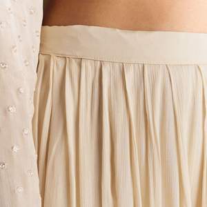 Traje marfil Kurta Palazzo con Cutdana y lentejuelas, trabajo al por mayor, Ropa Étnica para mujer, fábrica OEM, proveedor a granel, moda personalizada - Product Image 6