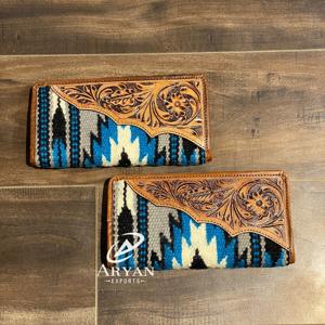 Nouvel arrivage de portefeuille à deux volets en cuir usiné aztèque de l'Ouest portefeuille à usage multiple en cuir matelassé aztèque unique pour femmes - Product Image 1