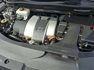 Increíble Lexus RX Hybrid 450hL AWD 2022 en perfectas condiciones con poco kilometraje en stock, ofrecido a una oferta increíble que no querrás perderte - Product Image 3