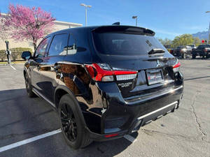 Mitsubishi Outlander Sport 2024 Usado en Buen Estado - Product Image 2