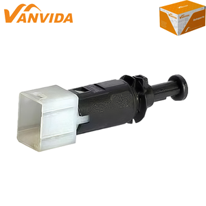 Interrupteur de feu stop OE 4415882 7700414988 4404452 93852863 pour <span class=keywords><strong>RENAULT</strong></span> OPEL NISSAN CLIO KANGOO LAGUNA MASTER MEGANE <span class=keywords><strong>THALIA</strong></span> - Product Image 2