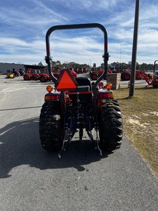 2025 para Kubota L3302HST Farm Tractor Compact 4x4 con componentes clave de fuerza y comodidad que incluyen cojinete de motor de bomba incluido - Product Image 3