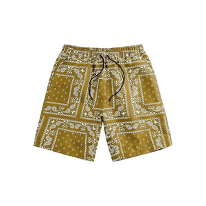 Pantalones cortos de baloncesto de malla de diseño libre para hombre con diseño de sublimación de tela transpirable personalizada - Product Image 2