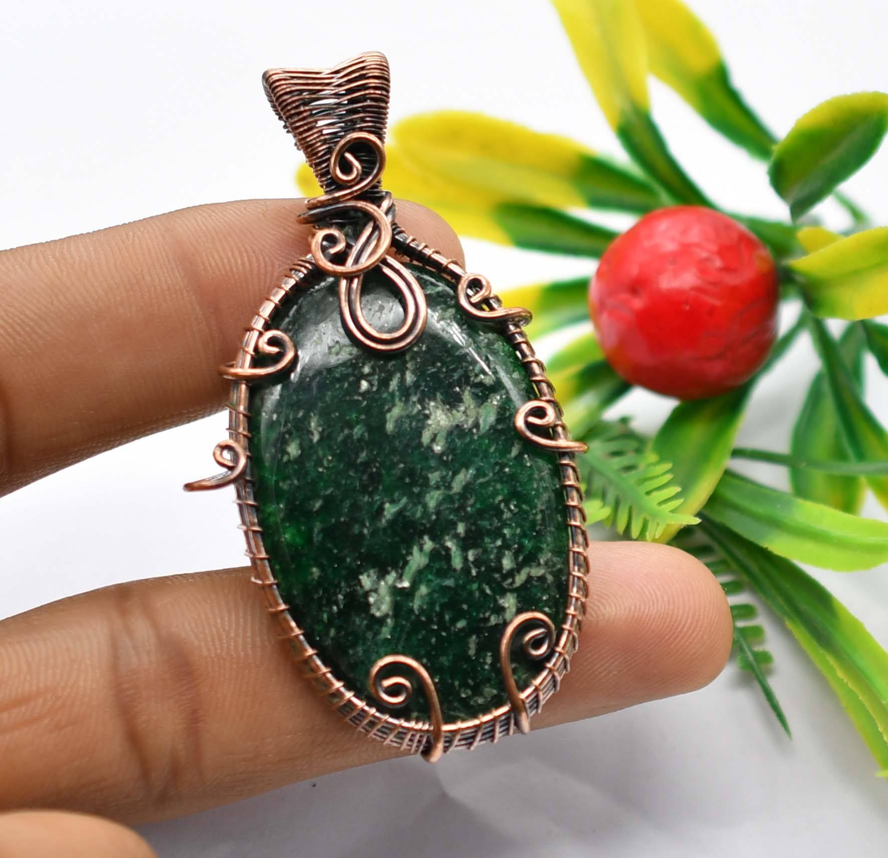 สีเขียว