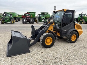 2021 Kubota Motor Cargador frontal 204L Rueda Tracción Eaton Cilindro hidráulico Eaton Gear 4x4 1 año de garantía - Product Image 4