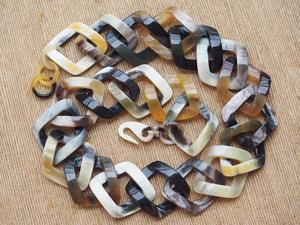 Collier de luxe en corne de buffle fait à la main, bijoux naturels et durables pour femmes, haute qualité - Product Image 5