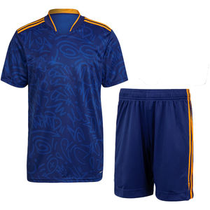 Sublimación personalizada de alta calidad, venta al por mayor, uniforme de fútbol ligero y conjunto de camisetas de fútbol totalmente personalizado OEM - Product Image 2