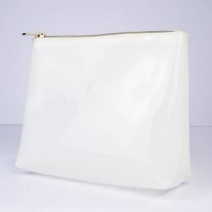 Elegante bolsa de maquillaje transparente de PVC TPU con cierre de cremallera Ideal para viajes y almacenamiento - Product Image 5