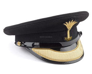 หมวกแก๊ปปักตราสัญลักษณ์แบบกำหนดเอง คุณภาพสูง สำหรับเครื่องแบบ ดีไซน์ทรงแข็งแรง จำหน่ายจำนวนมาก - Product Image 3