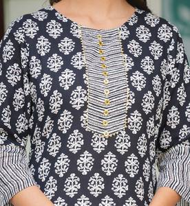 Ensemble Kurta Droit en Rayonne Imprimé Floral Noir pour Femmes avec Col Rond et Manches 3/4 Associé à un Pantalon Imprimé Zig Zag Assorti - Product Image 5