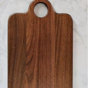 Planche à découper ronde en bois d'acacia durable, moderne, multifonctionnelle, naturelle, avec poignée en corde, pour servir des charcuteries, des pizzas, du fromage - Product Image 1