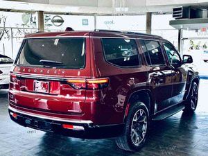 Auto Usate con Chilometraggio Super Basso, Pulite e Pronte per la Spedizione: <span class=keywords><strong>Jeep</strong></span> <span class=keywords><strong>Wagoneer</strong></span> Serie III SUV 2023 - Product Image 2