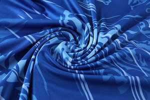 เสื้อฟุตบอลแบบซับลิเมชั่นสั่งทำพิเศษ 100% โพลีเอสเตอร์ เป็นมิตรกับสิ่งแวดล้อม ขายส่งจำนวนมากสำหรับผู้ค้าปลีกสินค้ากีฬา ผู้ใหญ่ ยูนิเซ็กส์ รับผลิตแบบ OEM - Product Image 5