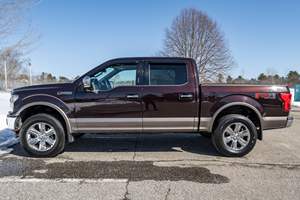 Ford F-150 Lariat 4x4 2018 Usada en Buen Estado, Motor V8 de 5.0 Litros, Equipamiento Completo, Mayormente sin Modificaciones - Product Image 3