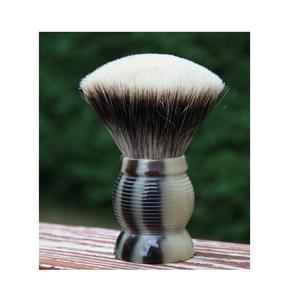 Brosse à raser en corne avec manche en corne, brosse à raser pour le rasage et personnalisée - Product Image 1