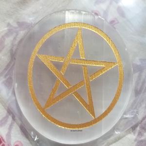 Meilleure qualité sélénite naturelle Om symbole sous-verres Agate gravé tranche Premium pierres précieuses sous-verres en vrac à vendre - Product Image 5