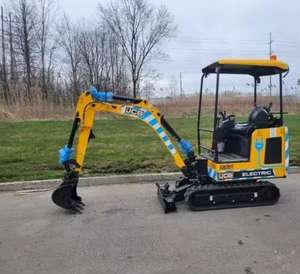 Mini-excavatrice entièrement électrique JCB 19C-1E, excavatrice électrique compacte, fonctionnement silencieux pour les projets urbains, à vendre - Product Image 1