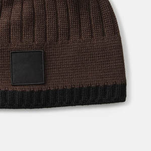 Modèle différent sur mesure hommes et femmes vêtements d'hiver bonnets taille personnalisée vêtements d'hiver décontractés porter des bonnets - Product Image 3