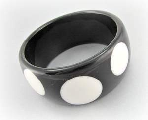 กำไลเรซิ่นแฟชั่นสำหรับผู้หญิงทำมือสไตล์วินเทจทำมือปรับแต่งแบรนด์คุณภาพสูง - Product Image 3