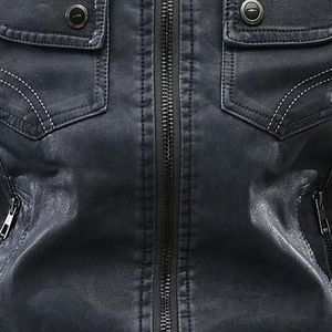 Chaqueta de cuero de estilo urbano para hombre con cuello alto y cremallera frontal con múltiples bolsillos funcionales para un aspecto urbano resistente - Product Image 6