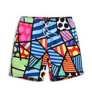 กางเกงชายหาดขาสั้นผ้าคอตตอน100% ผสมสีสำหรับผู้ชายกางเกงขาสั้นสไตล์สตรีทแวร์ติดโลโก้ได้ตามต้องการ - Product Image 2