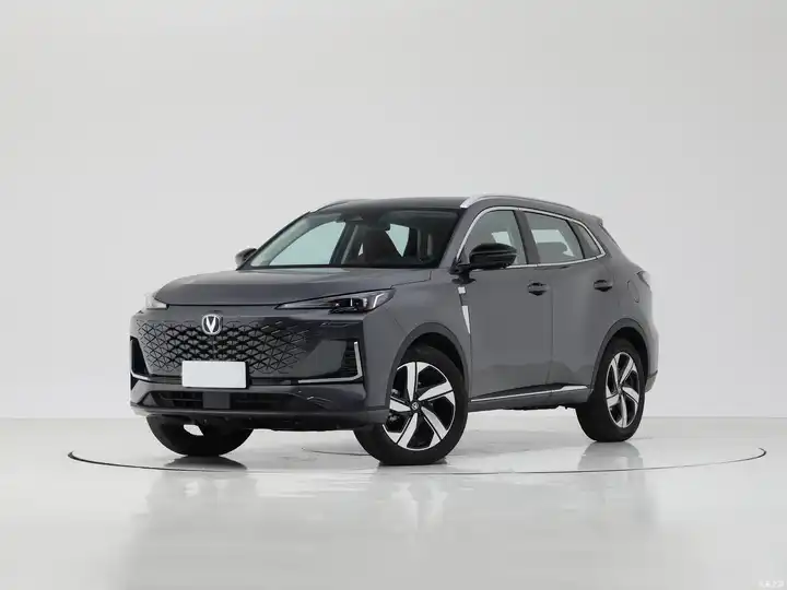 The New Oil Car Is Hot to Sell Changan CS55plus 2024 Third Generation 1.5T 188ps High-speed Long Endurance Car