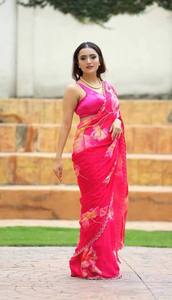 Saree georgette léger de créateur, imprimé numérique, vêtements traditionnels de fête d'hiver pour femmes pour des occasions spéciales - Product Image 3