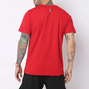 Camiseta de algodón 100% de alta calidad para hombre, diseño de punto informal de manga corta con cuello redondo y logotipo de marca personalizado sólido a la moda - Product Image 2