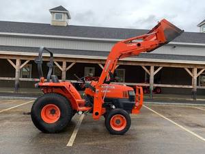 Kubota L2800 New and Used Four Wheel Drive Compact Tractor for Crop <b>Cultivation</b> Orchard and Farm Maintenance - Product Image 4