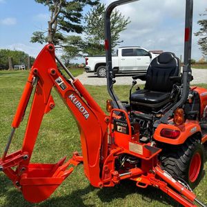 2023 pour Kubota BX261 4WD tondeuse à gazon tracteur meilleure qualité avec boîte à herbe vente chaude équipement agricole livraison rapide en Stock - Product Image 4