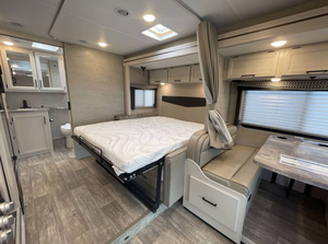 2023 2025 2024 Used T-h-o-r C-h-a-t-e-a-u 2-2-E-C Rvs Camper Motorhomes Travel Trailer - Product Image 6