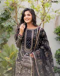 Vêtement ethnique indien en faux georgette lourd avec broderie lourde, travail de séquence, travail de rivets et de perles, costume salwar kameez avec dupatta - Product Image 3