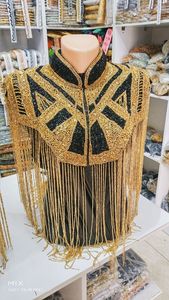 Piezas de cuello bordadas hechas a mano con cuentas de semillas de vidrio hechas a medida, ideales para diseñadores de moda y diseñadores de ropa - Product Image 2